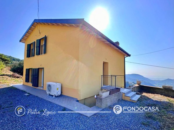 casa semindipendente in vendita a Magliolo