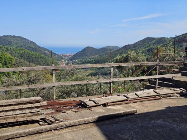 intera palazzina in vendita a Magliolo in zona Canova