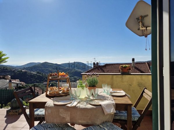 casa indipendente in vendita a Magliolo