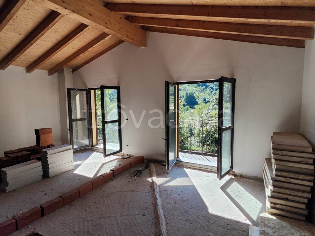 casa indipendente in vendita a Mallare