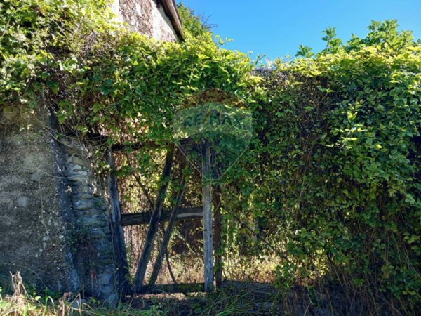 locale di sgombero in vendita a Mallare in zona Codevilla