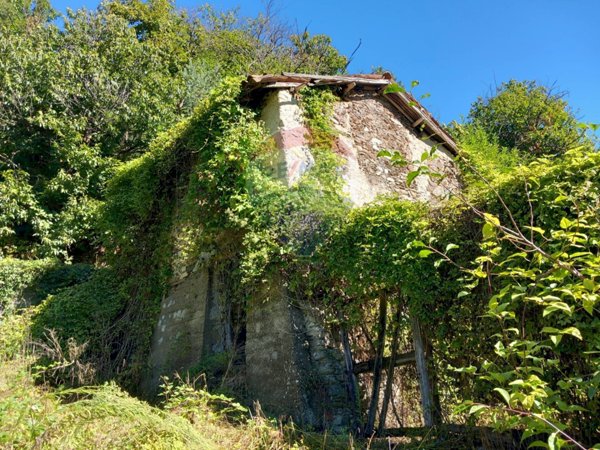 locale di sgombero in vendita a Mallare in zona Codevilla