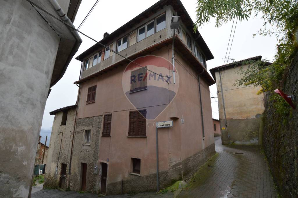 casa indipendente in vendita a Mallare in zona Montefreddo