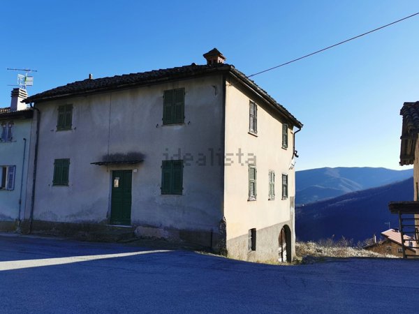 casa semindipendente in vendita a Mallare