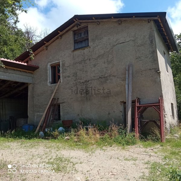 casa indipendente in vendita a Mallare