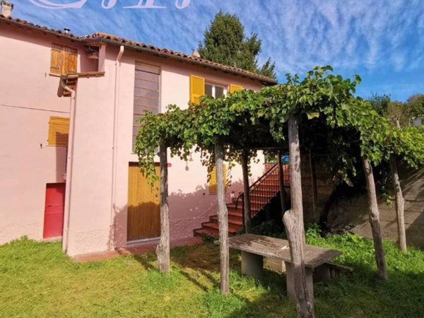 casa indipendente in vendita a Mallare in zona Olano