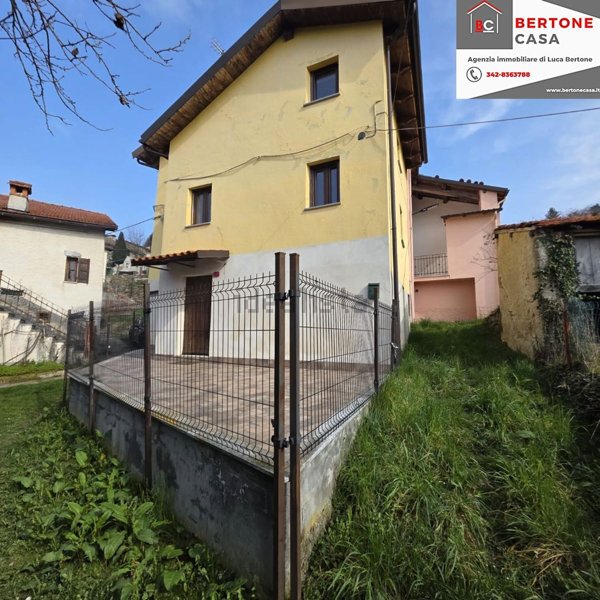 casa indipendente in vendita a Mallare