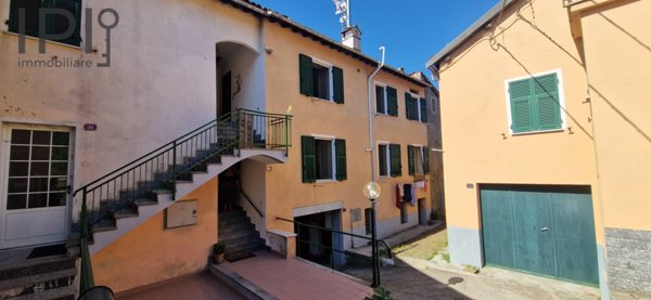 casa indipendente in vendita a Mallare in zona Eremita