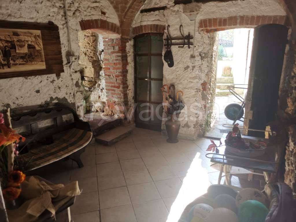 casa indipendente in vendita a Massimino