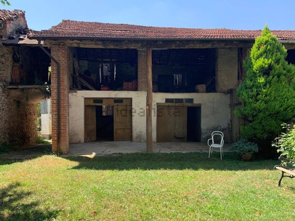 casa indipendente in vendita a Massimino