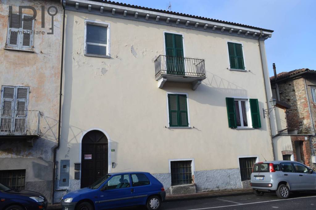 casa indipendente in vendita a Millesimo