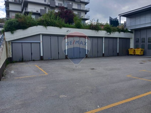 locale commerciale in vendita a Millesimo
