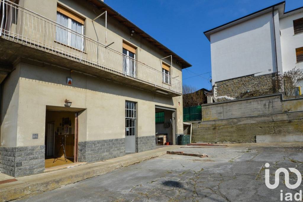 casa indipendente in vendita a Millesimo