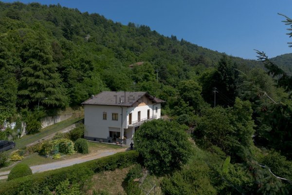 casa indipendente in vendita a Millesimo