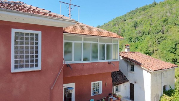 casa indipendente in vendita a Millesimo