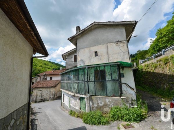 appartamento in vendita a Millesimo in zona Borda