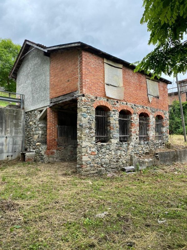 casa indipendente in vendita a Millesimo