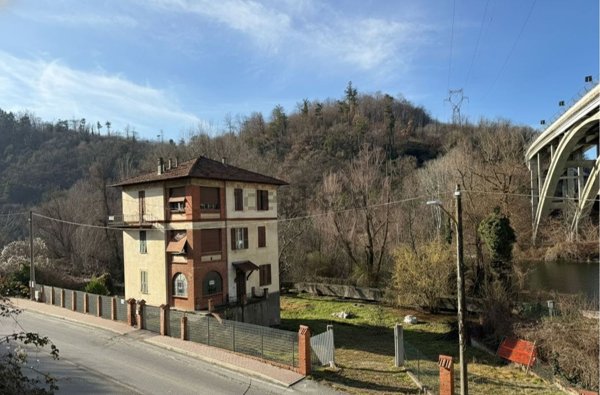 casa indipendente in vendita a Millesimo