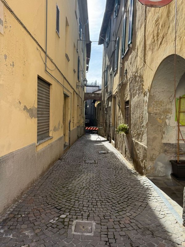 locale di sgombero in vendita a Millesimo