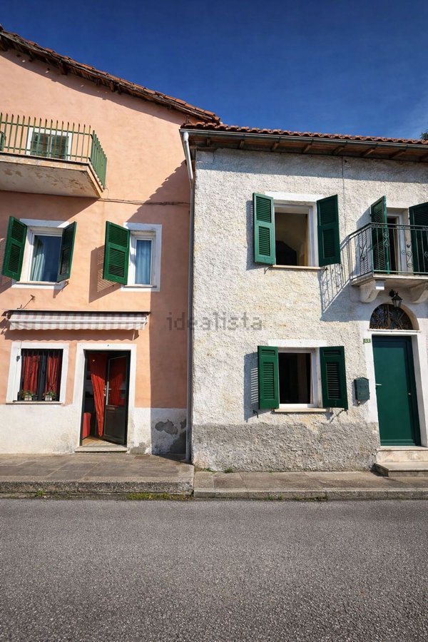 casa semindipendente in vendita a Millesimo in zona Acquafredda