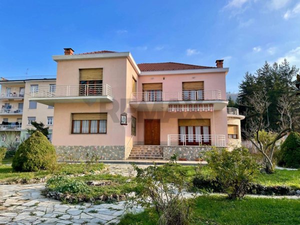 casa indipendente in vendita a Millesimo