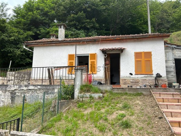 appartamento in vendita a Millesimo in zona Borda