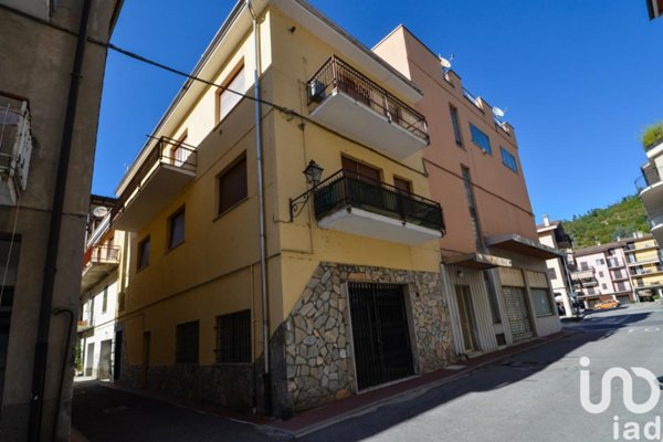 casa indipendente in vendita a Millesimo in zona Braia