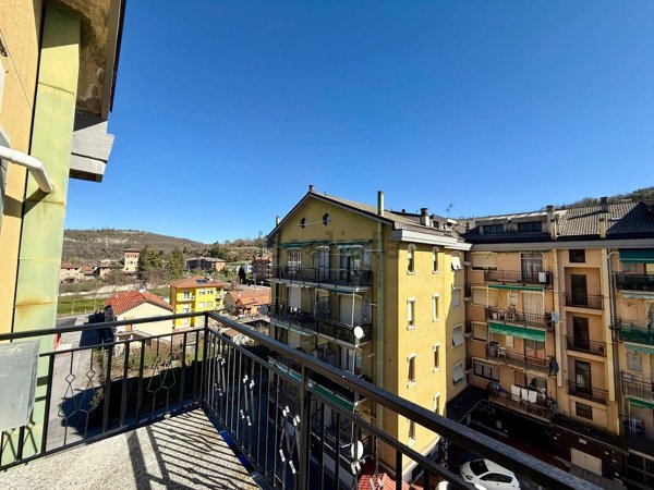 appartamento in vendita a Millesimo in zona Braia