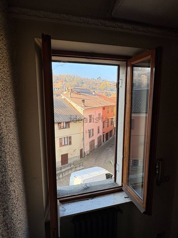 casa indipendente in vendita a Millesimo in zona Braia
