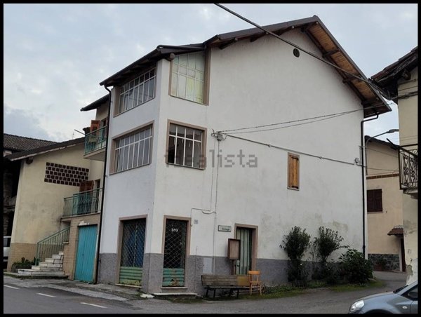 casa semindipendente in vendita a Mioglia in zona Schegli