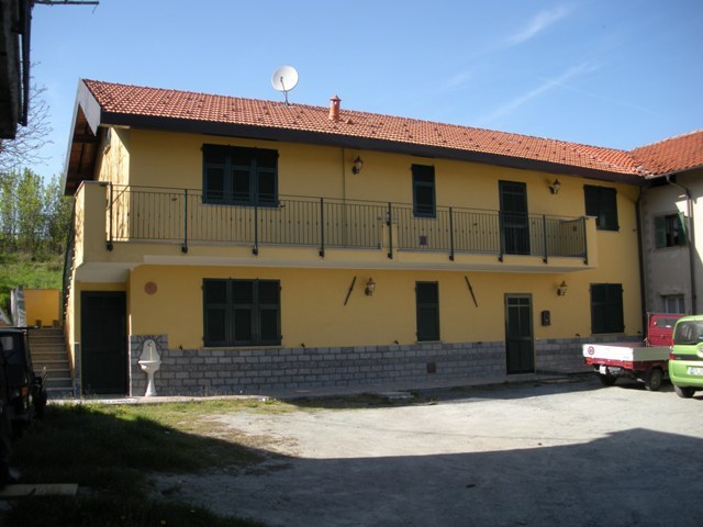 appartamento in vendita a Mioglia