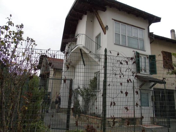 casa indipendente in vendita a Mioglia in zona Schegli