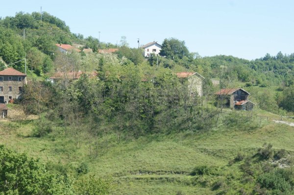casa indipendente in vendita a Mioglia
