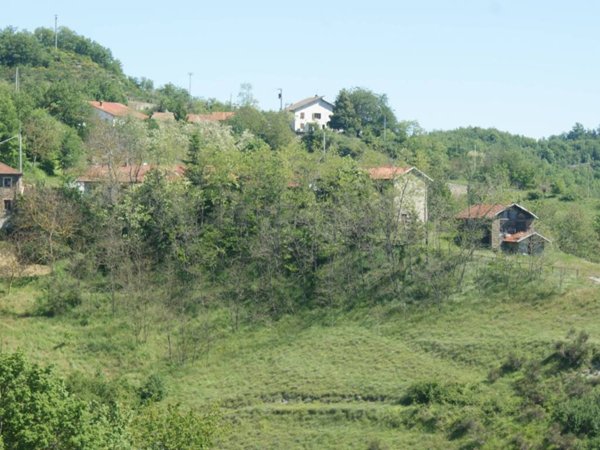 casa indipendente in vendita a Mioglia