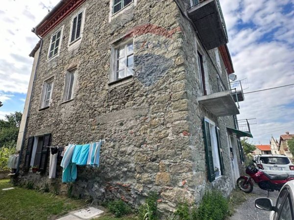 appartamento in vendita a Mioglia