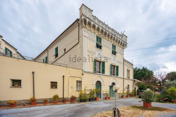 casa indipendente in vendita a Mioglia
