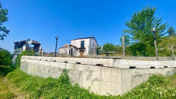 casa indipendente in vendita a Mioglia in zona Schegli