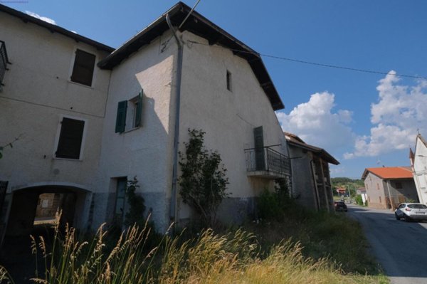 casa indipendente in vendita a Mioglia in zona Schegli