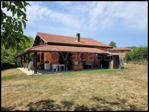 casa indipendente in vendita a Mioglia in zona Dogli