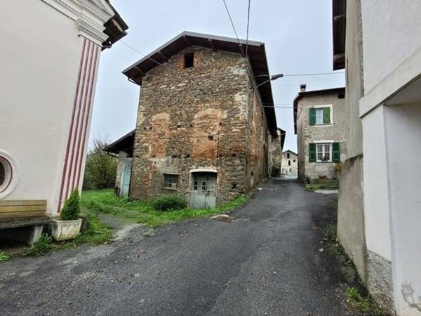 casale in vendita a Mioglia in zona Dogli