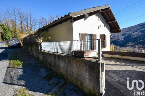 casa indipendente in vendita a Murialdo in zona Piano