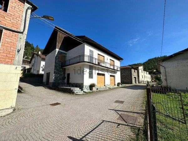 casa indipendente in vendita a Murialdo in zona Piano