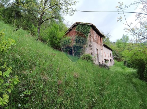 quadrivano in vendita a Murialdo in zona Azzini