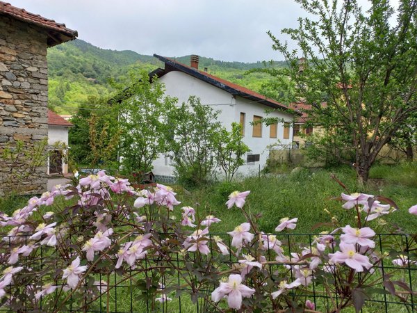 casa indipendente in vendita a Murialdo in zona Valle