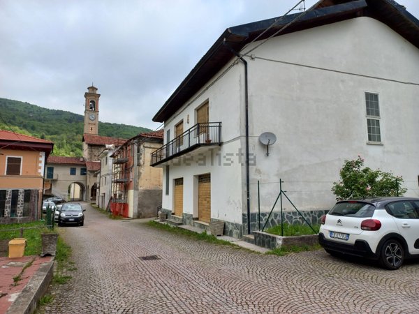 casa indipendente in vendita a Murialdo in zona Piano