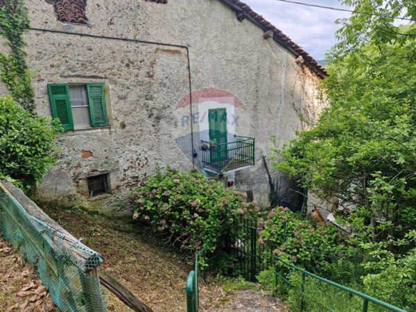 casa indipendente in vendita a Murialdo in zona Piano