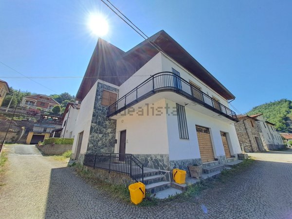 casa indipendente in vendita a Murialdo in zona Valle