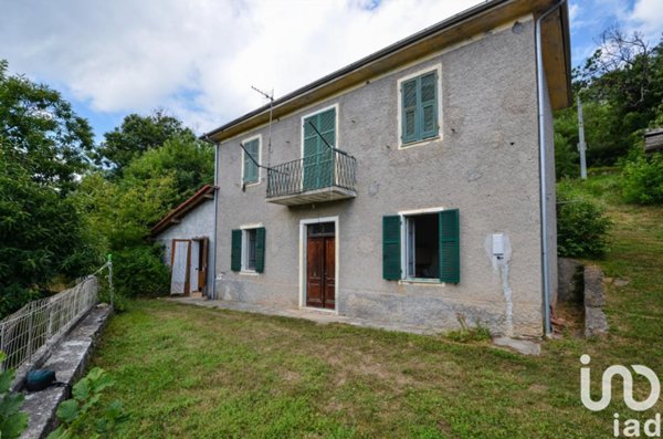 casa indipendente in vendita a Murialdo in zona Piano