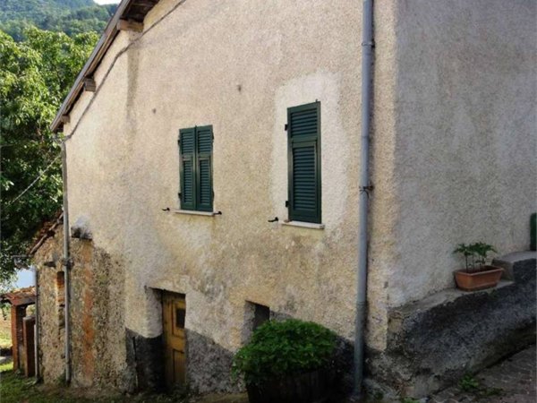 casa semindipendente in vendita a Murialdo in zona Piano