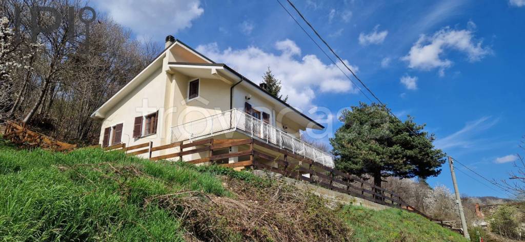casa indipendente in vendita a Murialdo in zona Piano